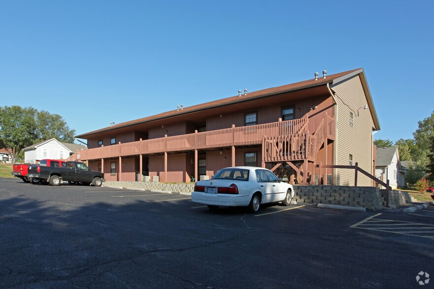 7001-7105 Chas Dr, Pleasant Valley, MO à vendre - Photo de l’immeuble – Image 2 sur 2