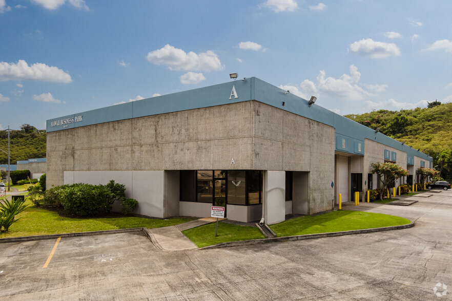 96-1173 Waihona St, Pearl City, HI à louer - Photo de l’immeuble – Image 1 sur 13