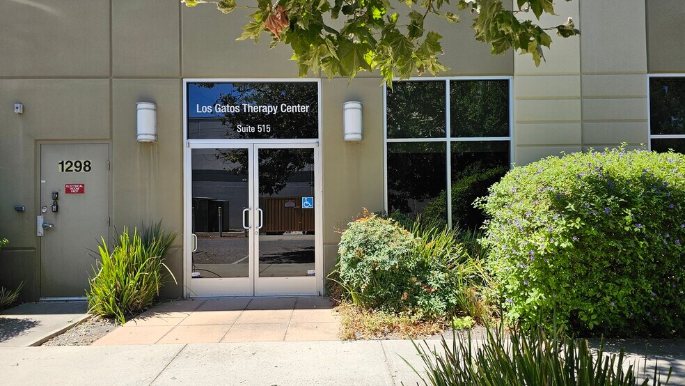 1298 Kifer Rd, Sunnyvale, CA à vendre - Photo de l’immeuble – Image 2 sur 21