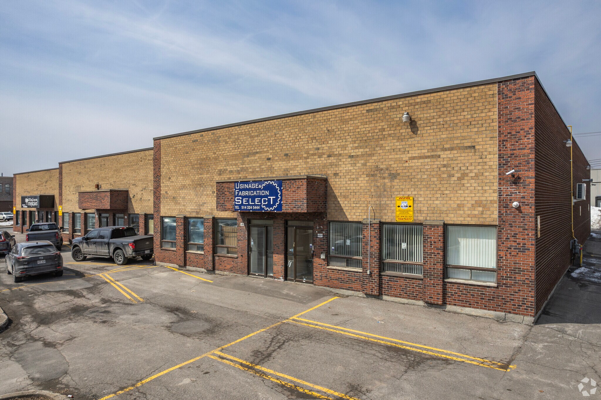 6085-6095 Blvd Couture, Montréal, QC à louer Photo de l’immeuble– Image 1 sur 6