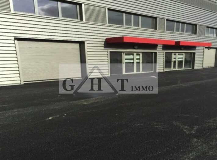 Industriel/Logistique dans Villeneuve-la-Garenne à louer - Photo de l’immeuble – Image 1 sur 2