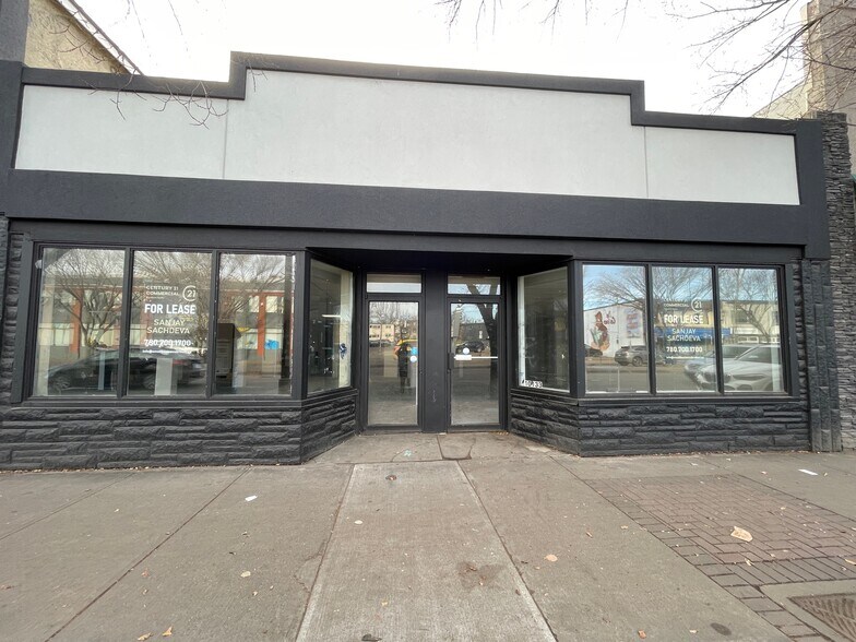 10133 82nd Ave NW, Edmonton, AB à louer - Photo de l’immeuble – Image 2 sur 3