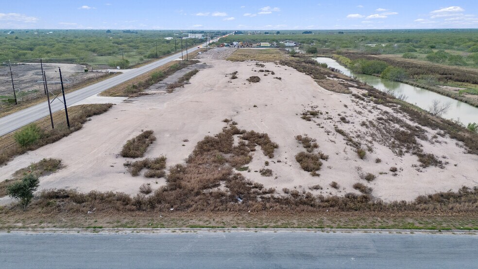 7105 Farm to Market Road 1732, Rancho Viejo, TX à vendre - Photo de l’immeuble – Image 2 sur 18