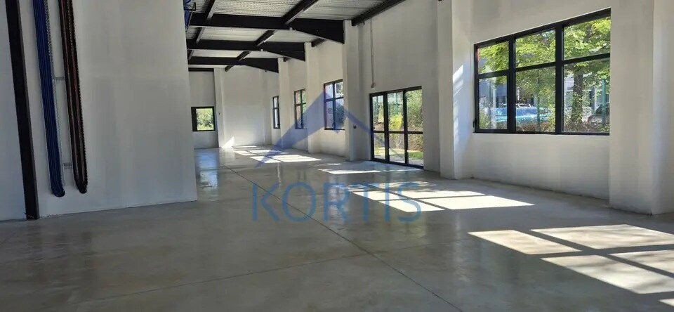 Local d’activités dans Dardilly à louer - Photo de l’immeuble – Image 3 sur 7