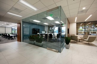 Plus de détails pour 135 S State College Blvd, Brea, CA - Coworking à louer