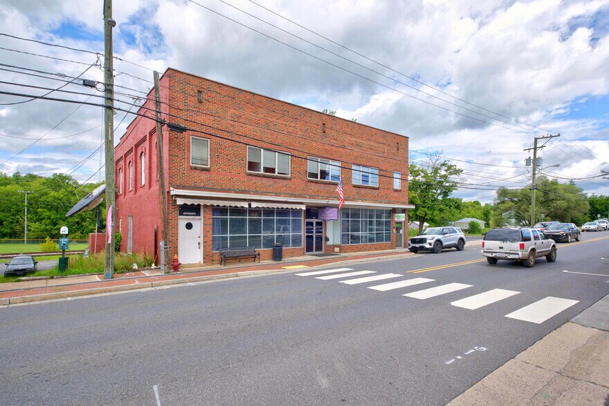 162-166 N Main St, Broadway, VA à vendre - Photo de l’immeuble – Image 3 sur 44