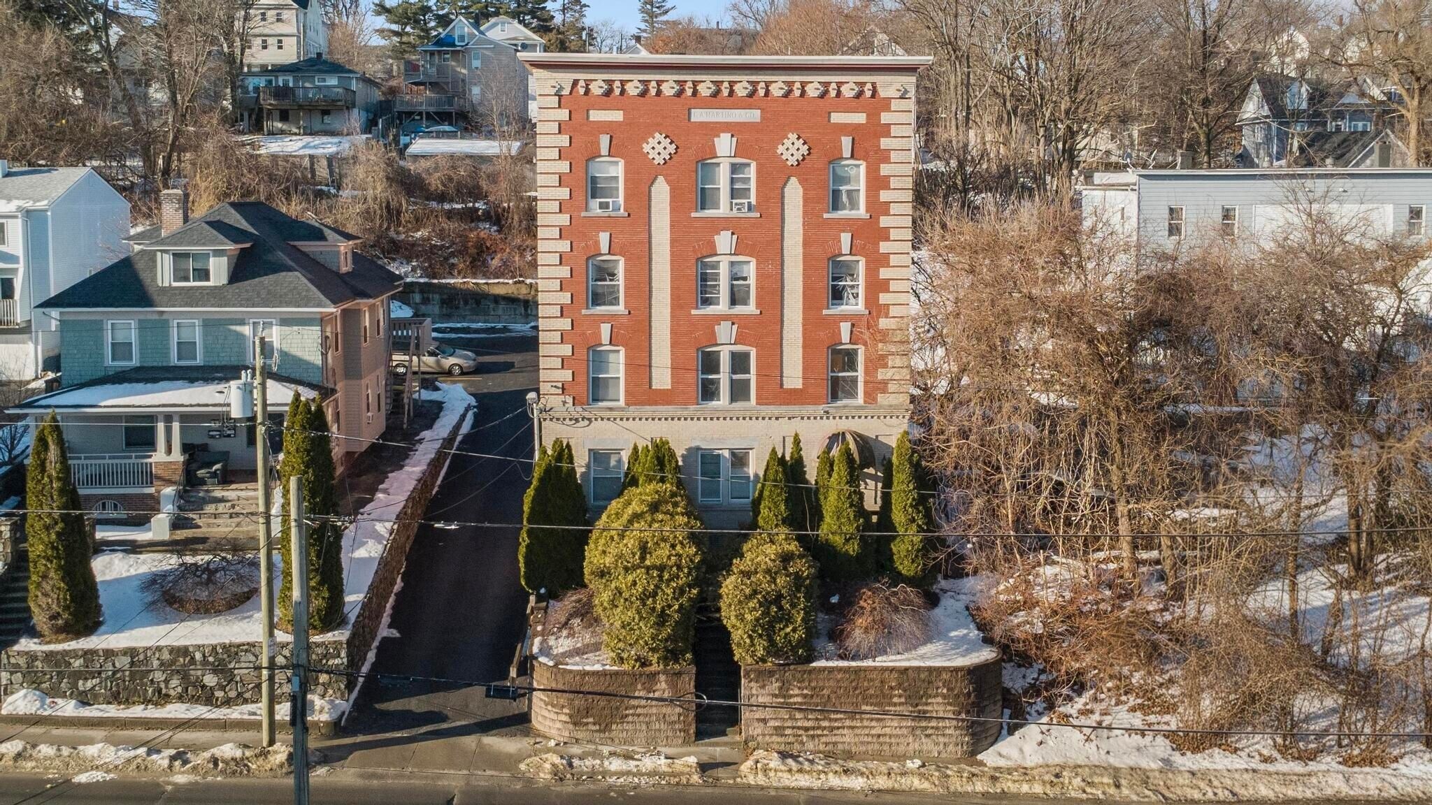 248 Congress Ave, Waterbury, CT à vendre Photo principale– Image 1 sur 2