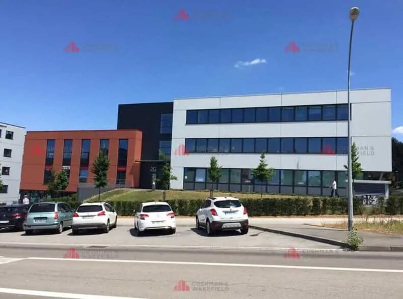 Bureau dans Besançon à louer - Photo de l’immeuble – Image 1 sur 4