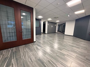 1330 N Dutton Ave, Santa Rosa, CA à louer Photo intérieure– Image 2 sur 14