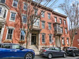 Plus de détails pour 43 Chestnut St, Boston, MA - Logement à vendre