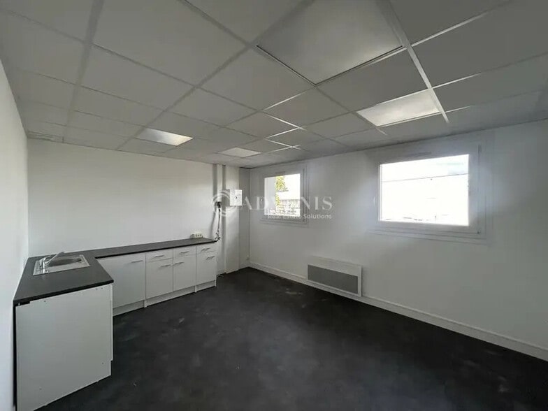 Bureau dans Le Mans à louer - Photo intérieure – Image 2 sur 7
