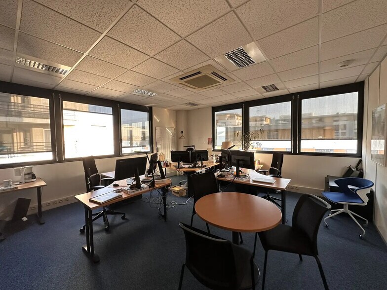 Bureau dans Angers à louer - Photo de l’immeuble – Image 2 sur 4