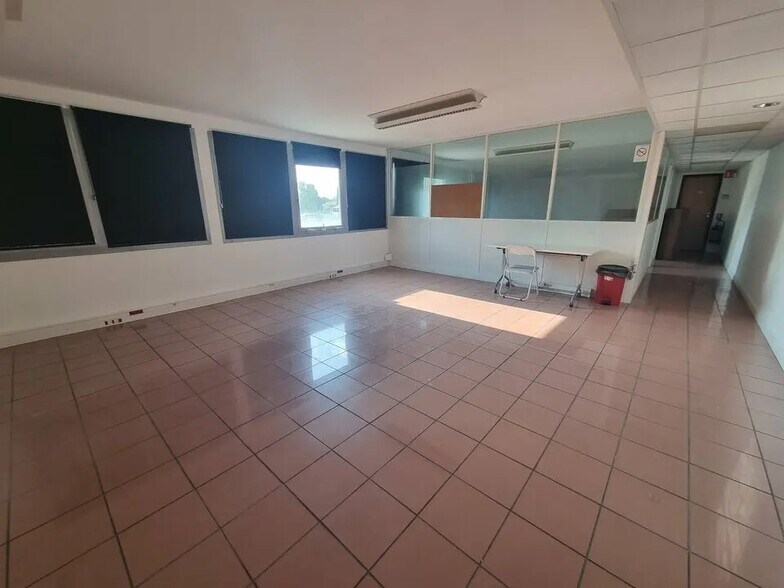 365 Rue Maurice Aicardi Lejard, Aix-en-Provence à louer - Photo de l’immeuble – Image 2 sur 12