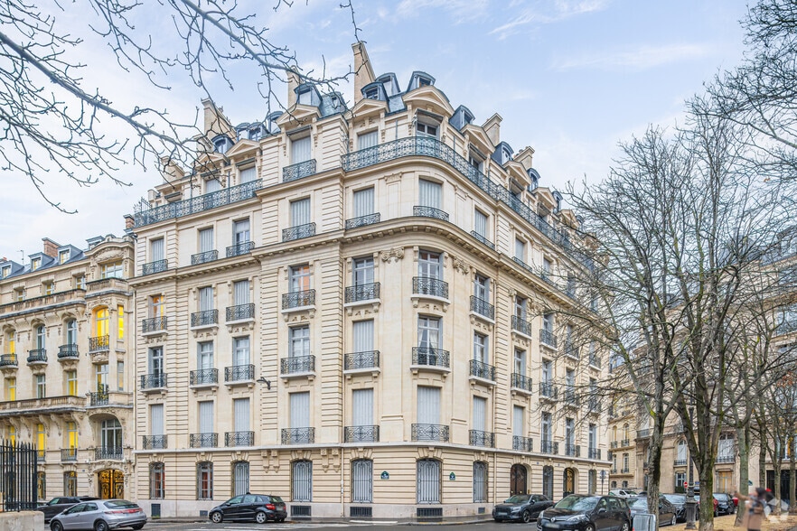 Immeuble residentiel dans Paris à vendre - Photo de l’immeuble – Image 3 sur 3
