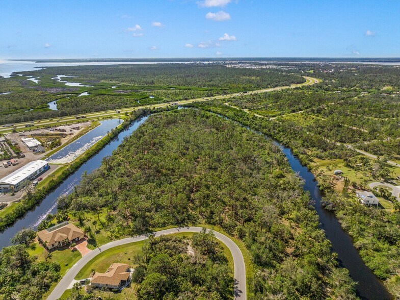 2249 Private Cir, Port Charlotte, FL à vendre - Aérien – Image 3 sur 14