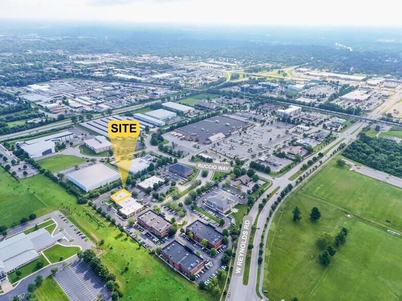 437 Lewis Hargett Cir, Lexington, KY à vendre - Photo de l’immeuble – Image 2 sur 18