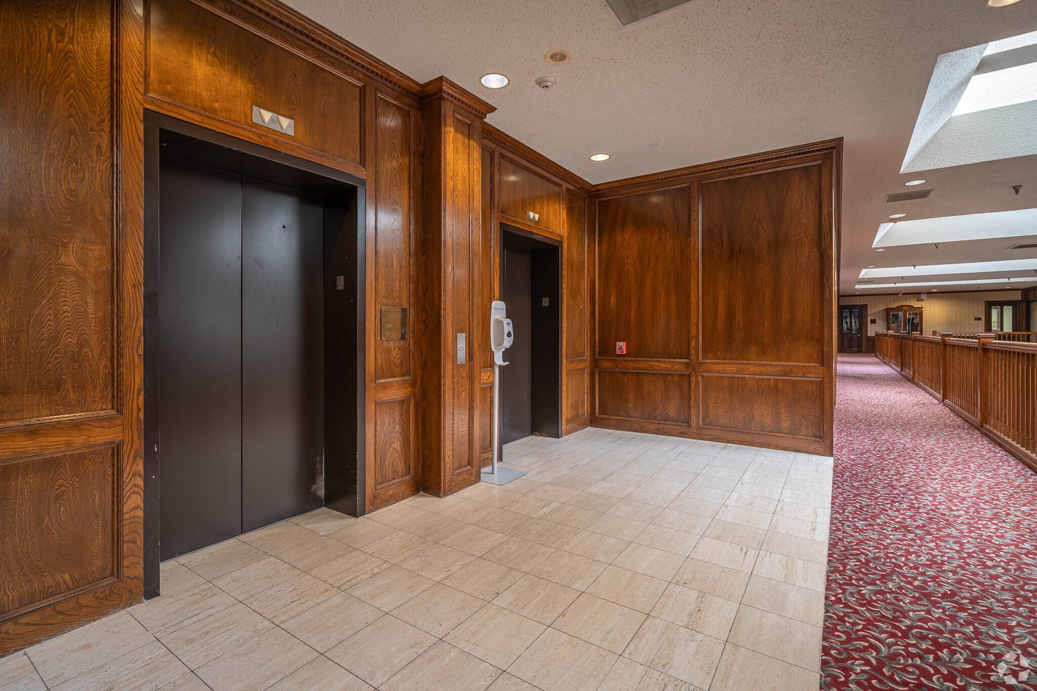 950 Echo Ln, Houston, TX à louer Photo intérieure– Image 1 sur 2