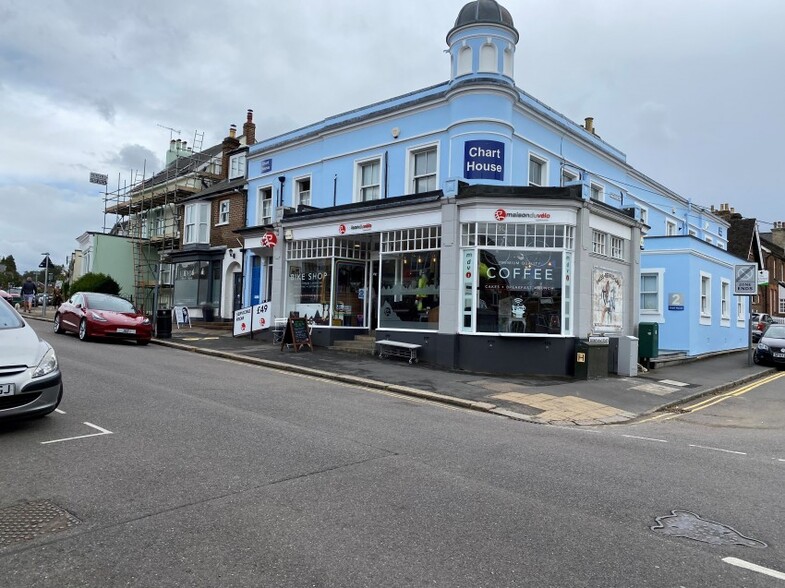 31-33 Lesbourne Rd, Reigate à louer - Photo principale – Image 1 sur 7