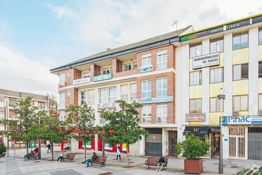 Bureau dans Majadahonda, Madrid à vendre - Photo de l’immeuble – Image 3 sur 4