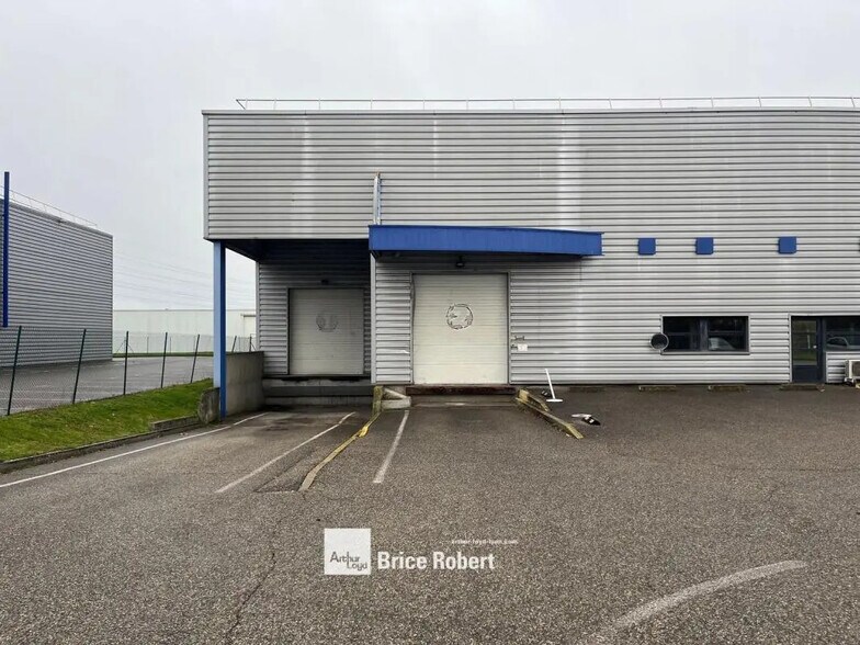 1 Rue Jacques De Vaucanson, Mions à louer - Photo de l’immeuble – Image 2 sur 8