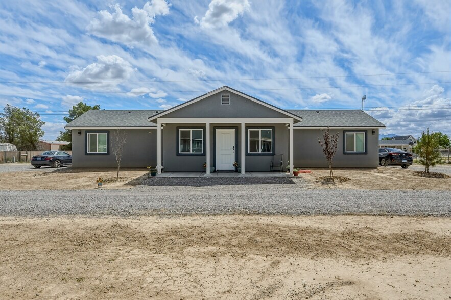921 W Leffner Dr, Pahrump, NV à vendre - Photo de l’immeuble – Image 3 sur 7