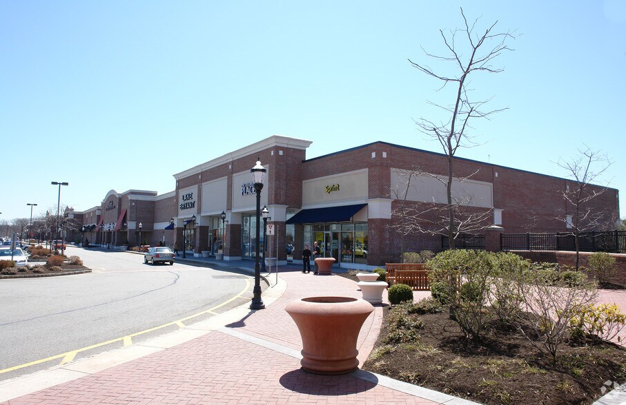 2100-2130 Rt 35, Holmdel, NJ à louer - Photo de l’immeuble – Image 1 sur 7