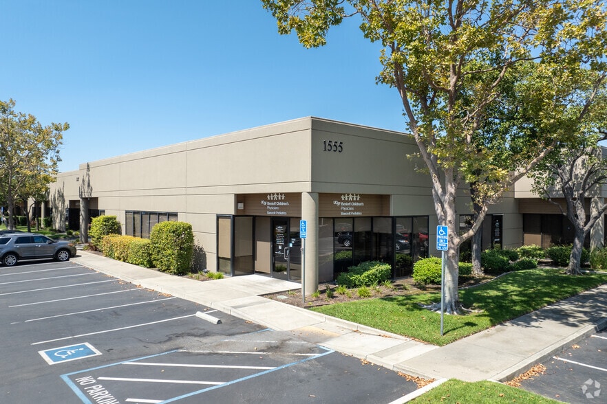 2235 Polvorosa Ave, San Leandro, CA à louer - Photo principale – Image 1 sur 4