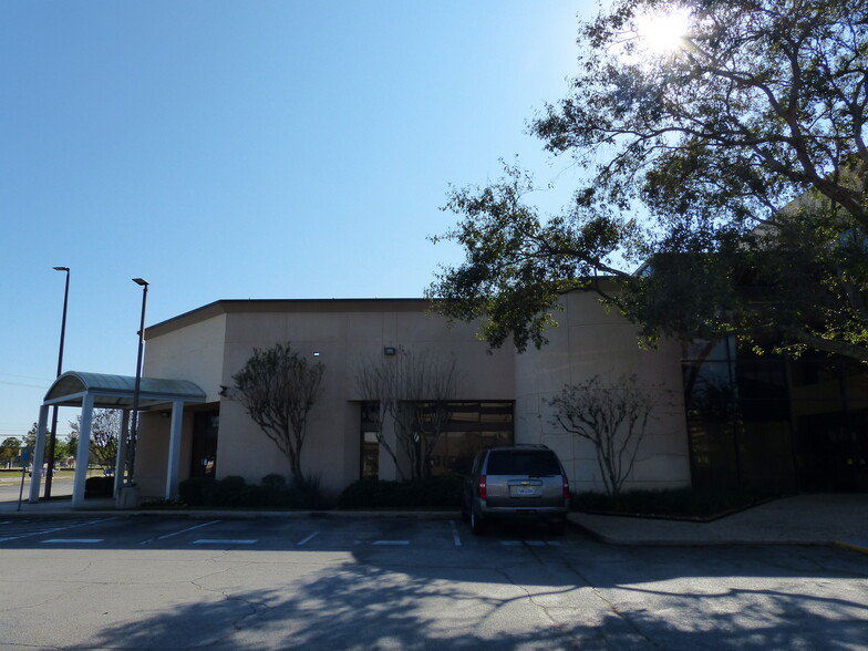 1035 Dairy Ashford Rd, Houston, TX à louer - Photo de l’immeuble – Image 3 sur 15