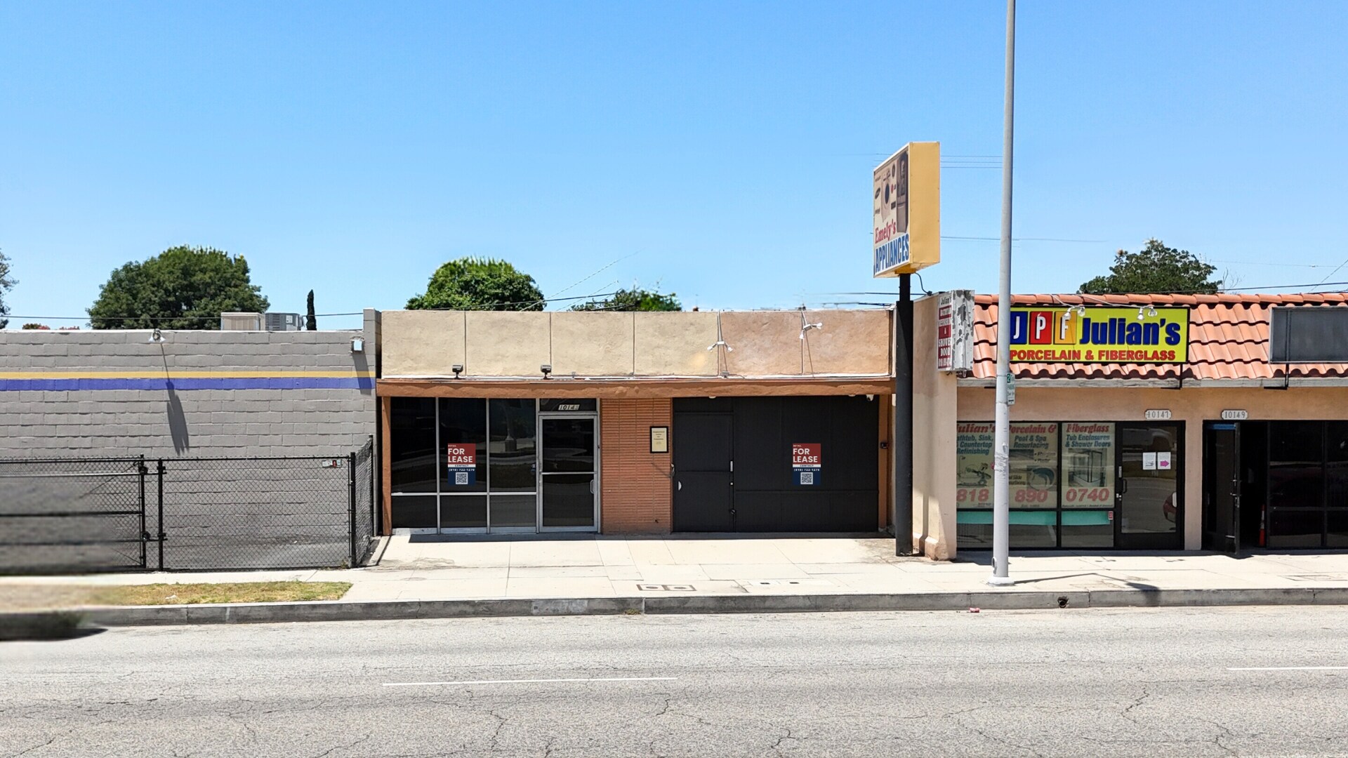 10143-10145 Sepulveda Blvd, Mission Hills, CA à louer Photo de l’immeuble– Image 1 sur 5