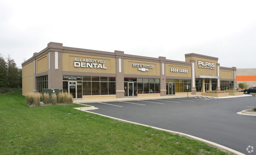 1881 S Randall Rd, Geneva, IL à vendre - Photo principale – Image 1 sur 1