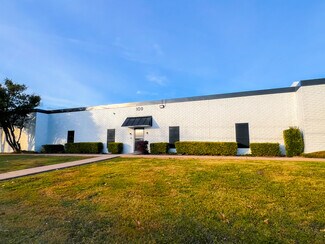 Plus de détails pour 209 S Kirby St, Garland, TX - Local d'activités à louer