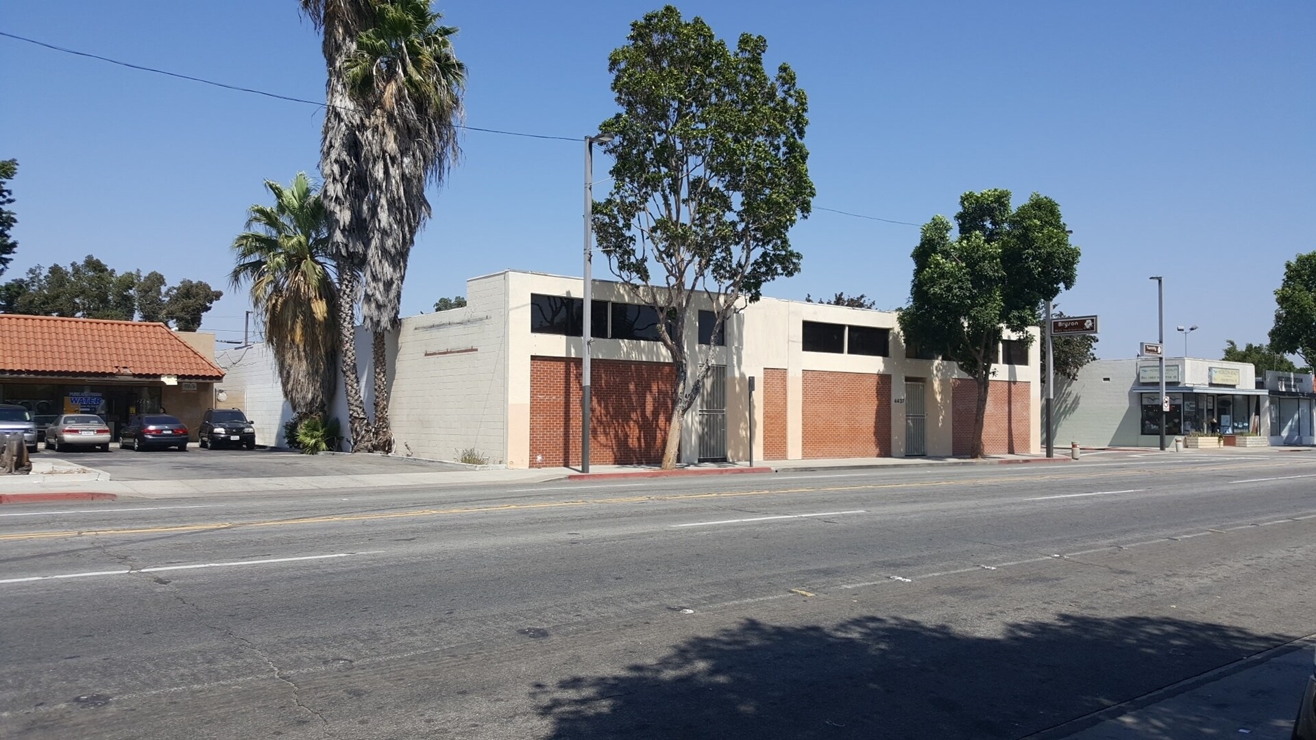 4433-4437 Tweedy Blvd, South Gate, CA à vendre Photo de l’immeuble– Image 1 sur 5