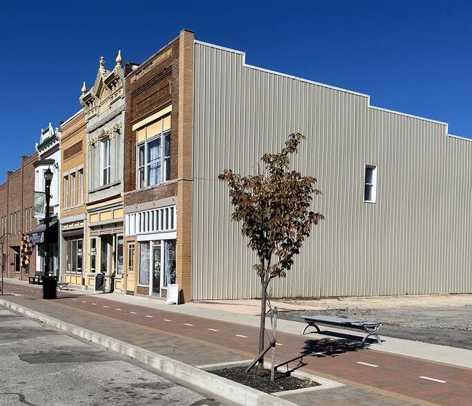 16-18-20 W Washington St, Sullivan, IN à vendre - Photo de l’immeuble – Image 2 sur 17