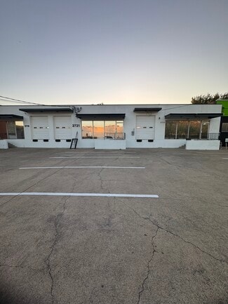 Plus de détails pour 2719-2723 Irving Blvd, Dallas, TX - Industriel/Logistique à louer