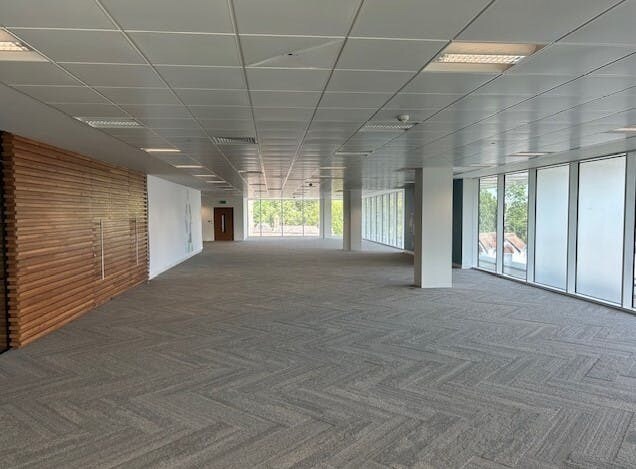 1 Bridge St, Staines-Upon-Thames à louer - Photo de l’immeuble – Image 3 sur 7
