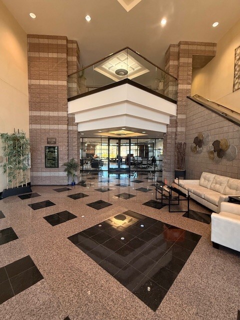 94 S Acoma Blvd, Lake Havasu City, AZ à louer Photo intérieure– Image 1 sur 3