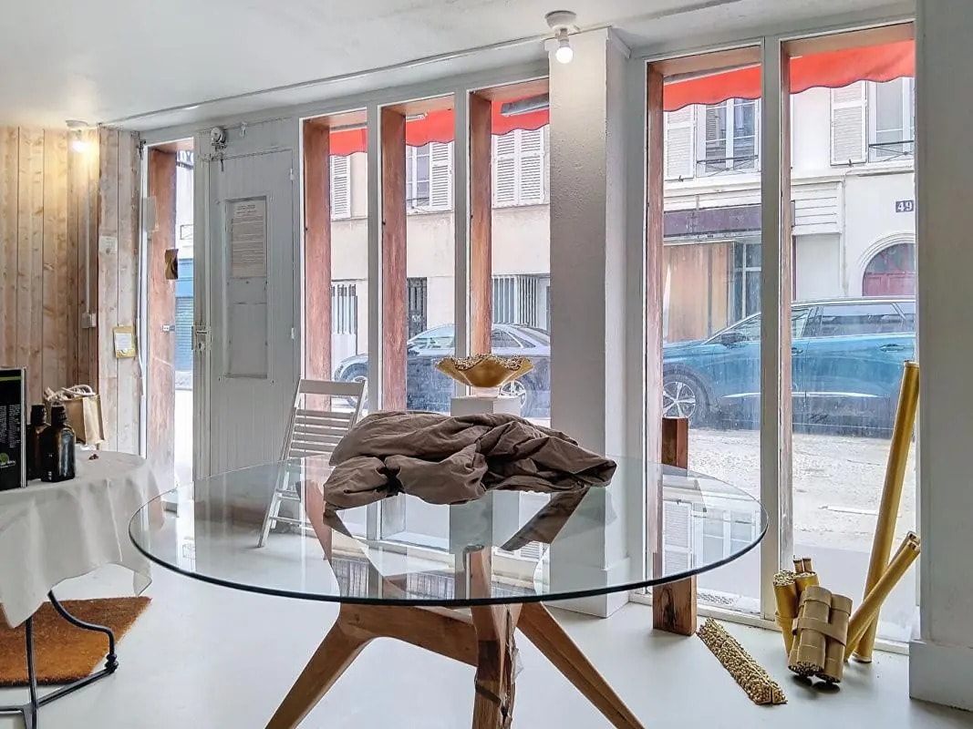 Local commercial dans Paris à vendre Photo intérieure– Image 1 sur 6
