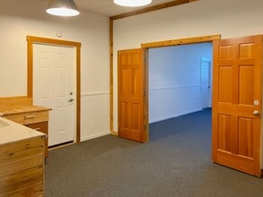 55 NE Farragut St, Portland, OR à louer Photo intérieure– Image 2 sur 16