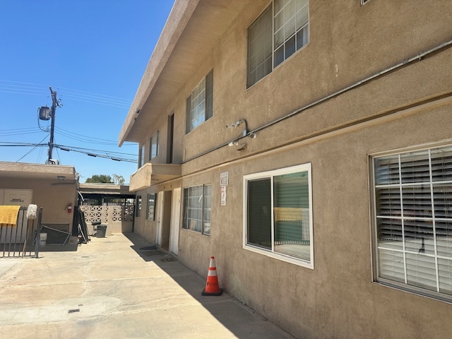 155 E G St, Brawley, CA à vendre - Photo de l’immeuble – Image 2 sur 33