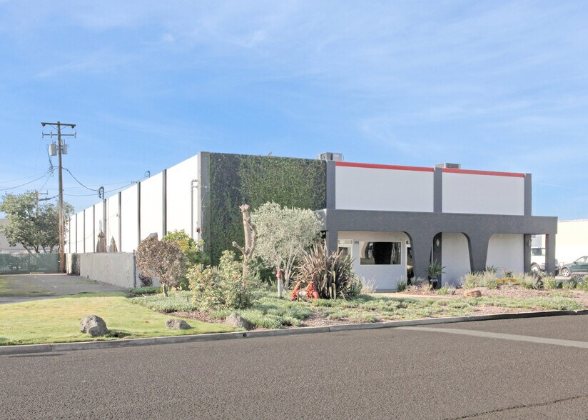 486 Cabot Rd, South San Francisco, CA à vendre - Photo principale – Image 1 sur 7