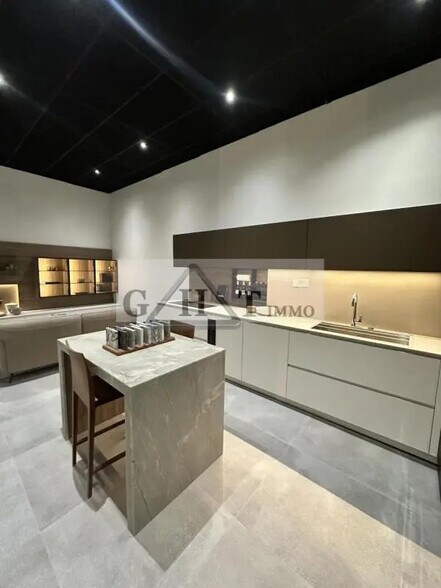 Local commercial dans Servon à louer - Photo de l’immeuble – Image 3 sur 5