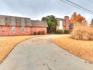 Plus de détails pour 2601 NW 50th St, Oklahoma City, OK - Logement à vendre