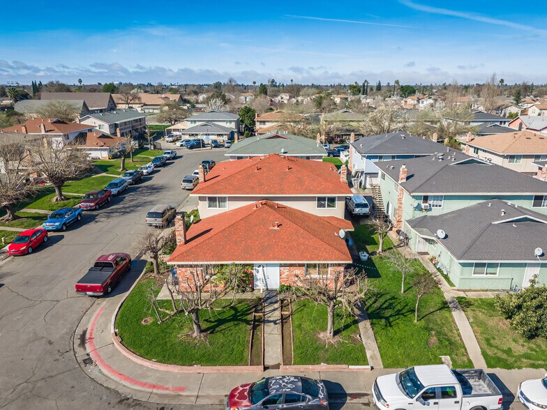 100 Nedra Ct, Sacramento, CA à vendre - Photo de l’immeuble – Image 2 sur 27