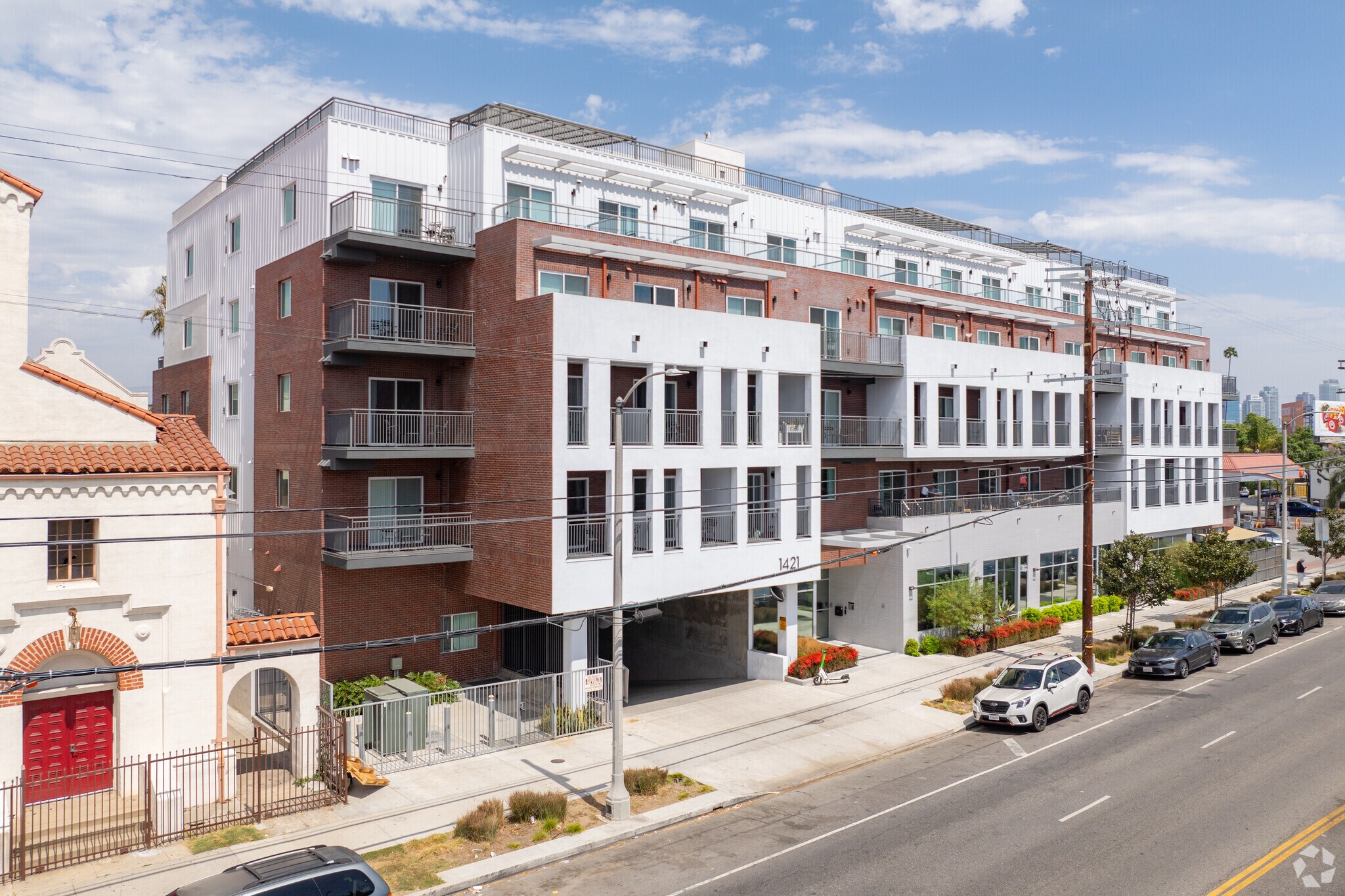 1421-1439 W Adams Blvd, Los Angeles, CA à louer Photo principale– Image 1 sur 6