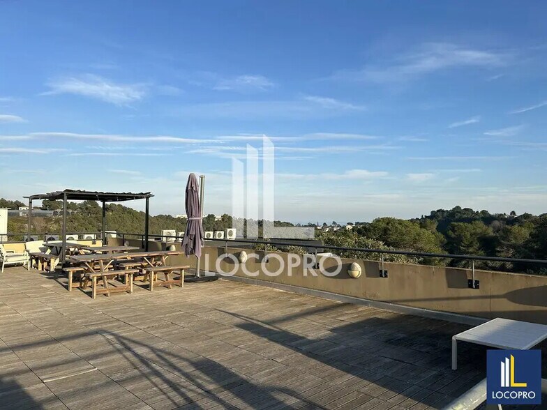 Bureau dans SOPHIA ANTIPOLIS à louer - Photo de l’immeuble – Image 3 sur 4