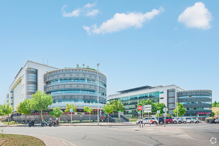 Calle Anabel Segura, 11, Alcobendas, Madrid à louer - Photo de l’immeuble – Image 1 sur 13