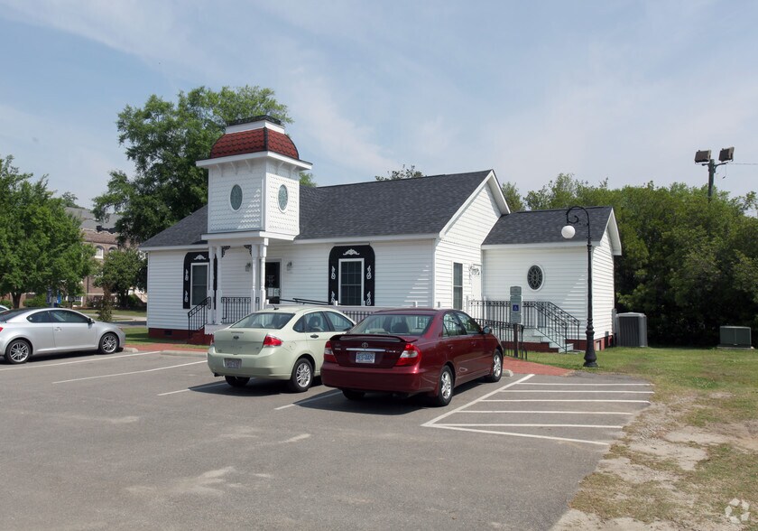 420 S Main St, Laurinburg, NC à vendre - Photo de l’immeuble – Image 3 sur 16