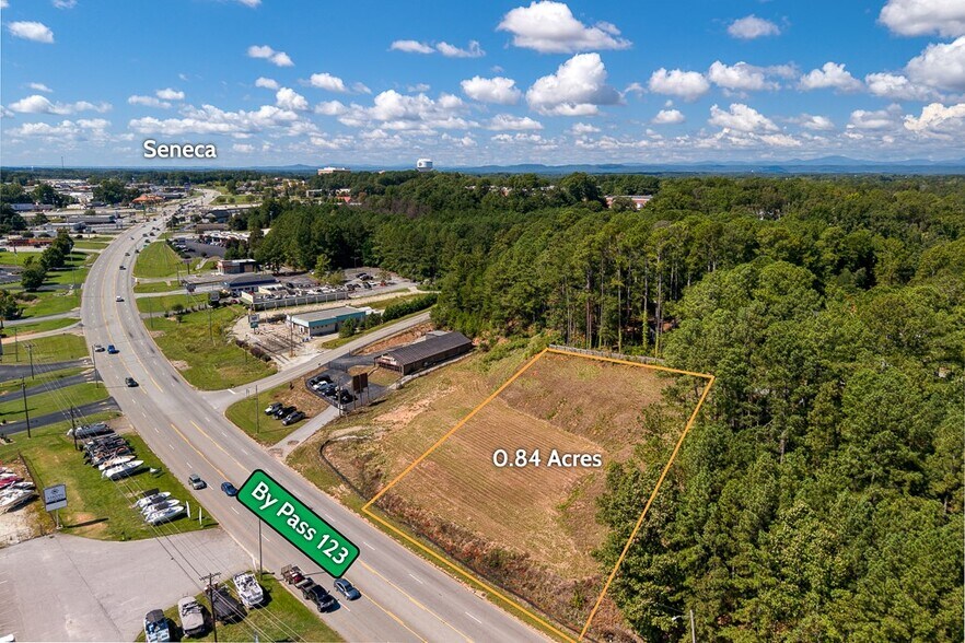 994 US 123 Hwy, Seneca, SC à vendre - Photo de l’immeuble – Image 3 sur 10