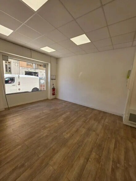 Local commercial dans Nice à vendre - Photo de l’immeuble – Image 3 sur 7