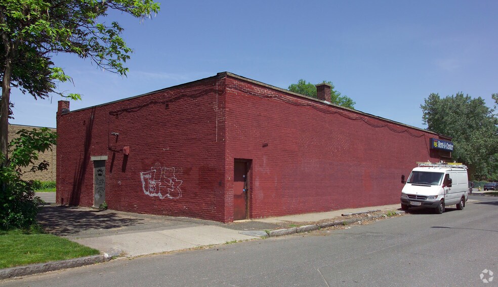 2180 Main St, Springfield, MA à vendre - Photo de l’immeuble – Image 3 sur 10